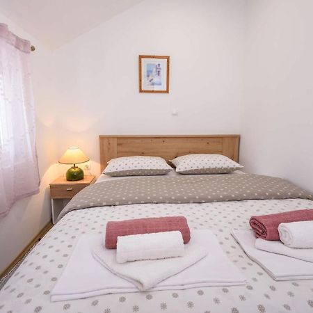 Bonaca Apartment Rogotin Luaran gambar