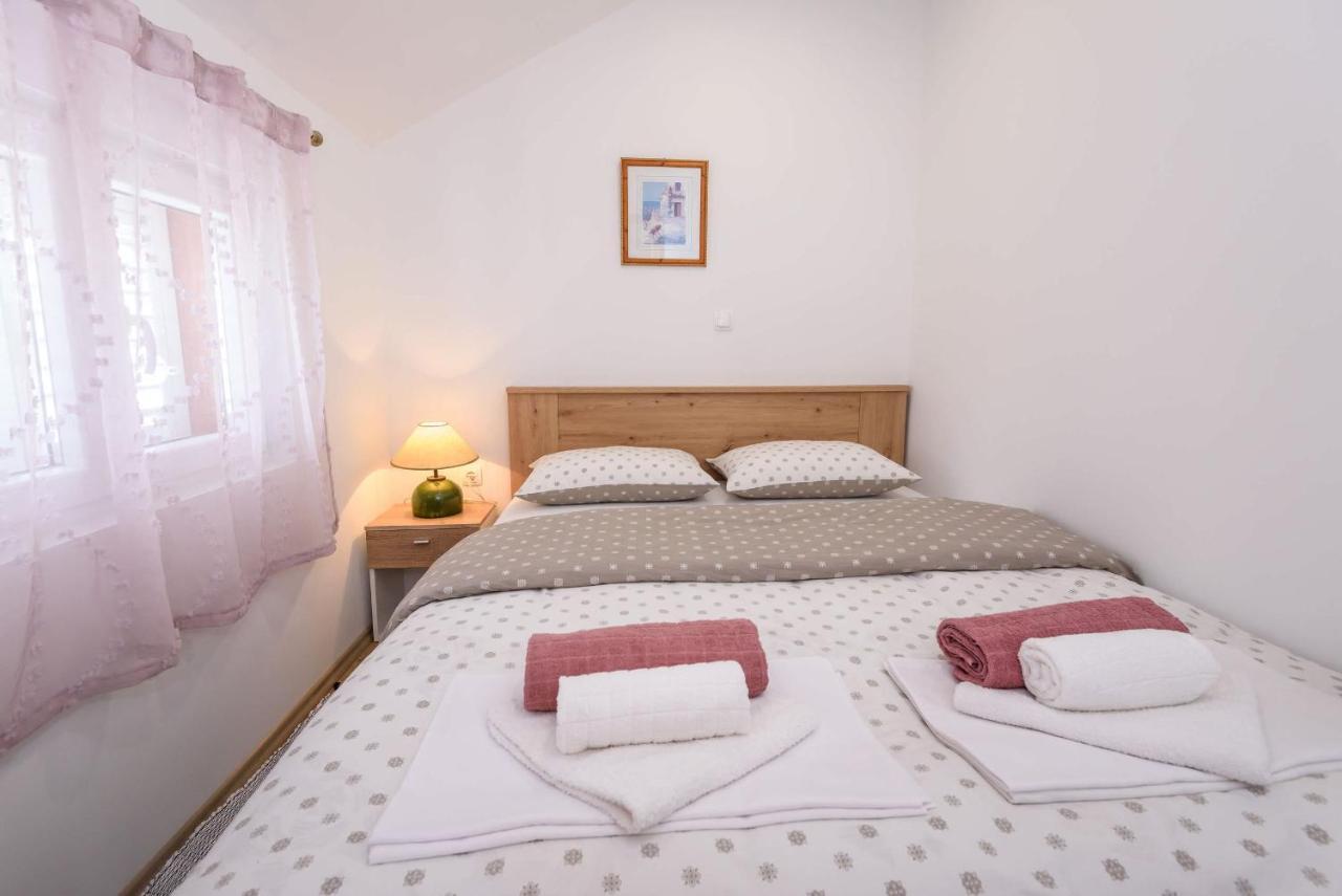 Bonaca Apartment Rogotin Luaran gambar