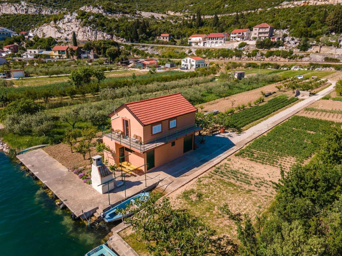 Bonaca Apartment Rogotin Luaran gambar