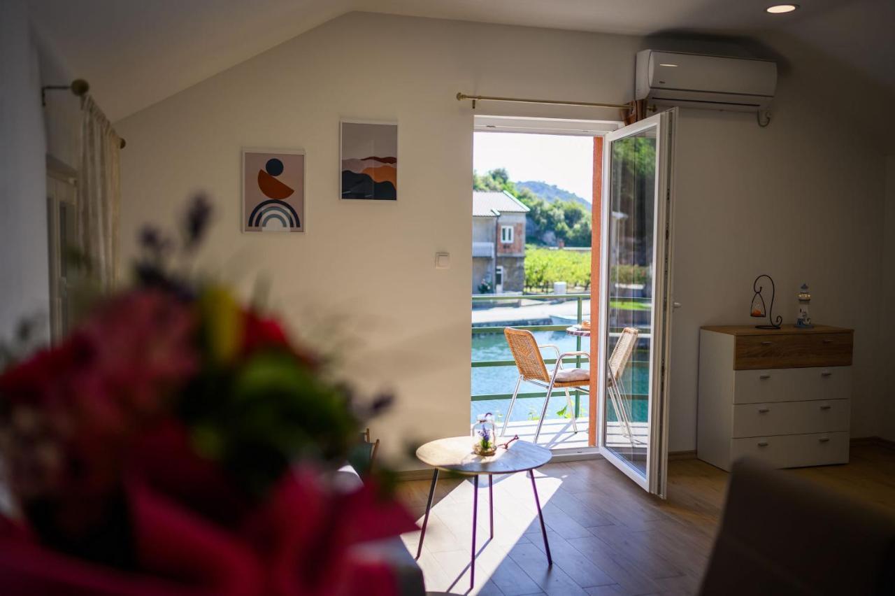 Bonaca Apartment Rogotin Luaran gambar