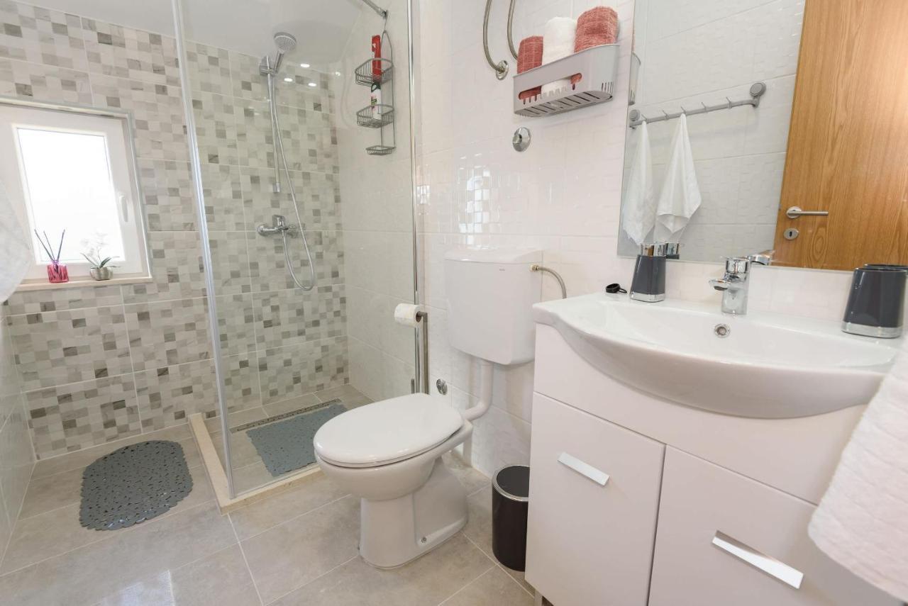 Bonaca Apartment Rogotin Luaran gambar