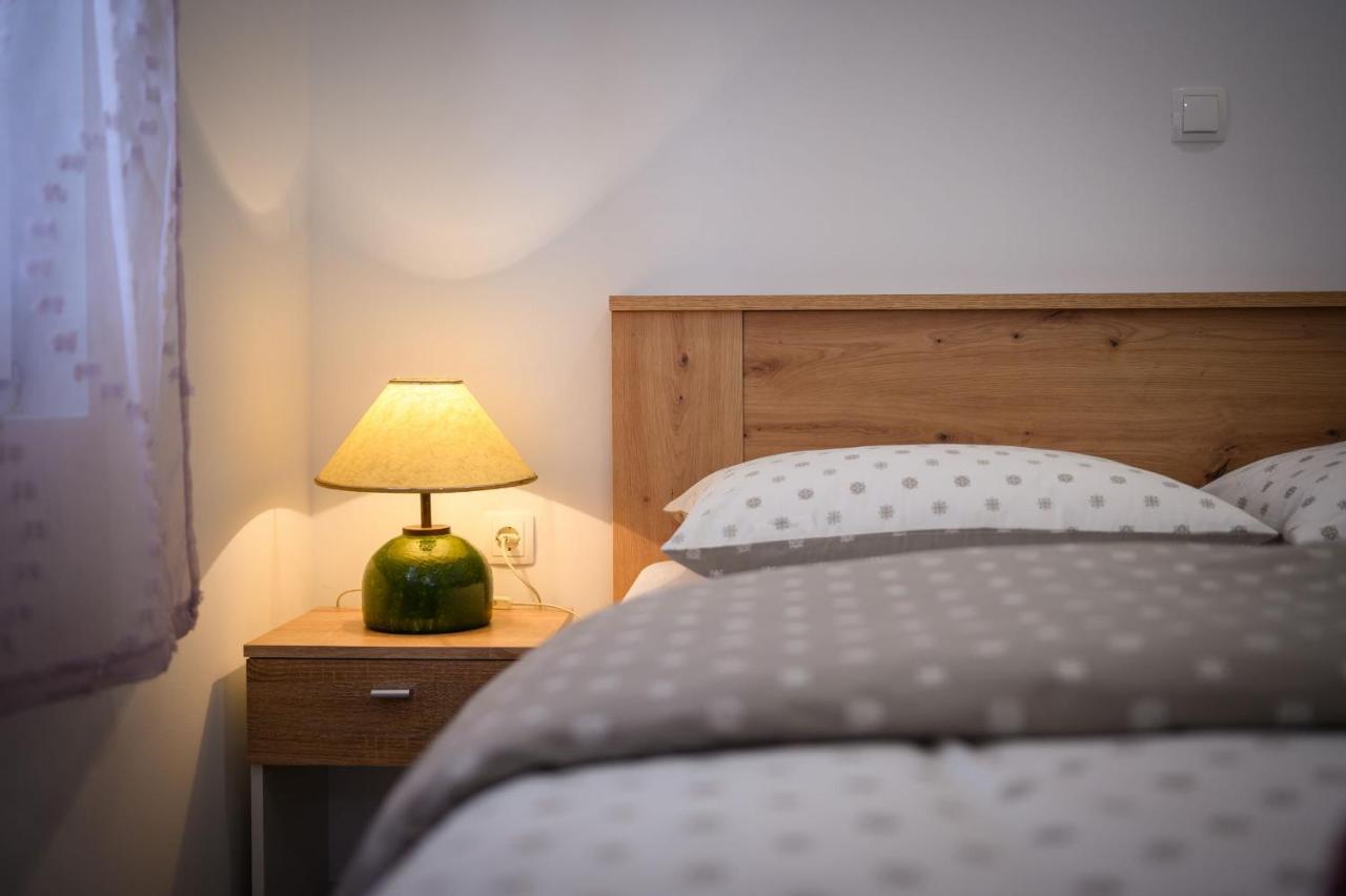 Bonaca Apartment Rogotin Luaran gambar
